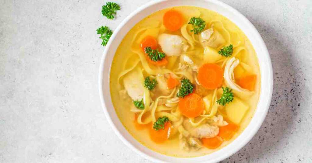Caldo de Pollo Estilo México
